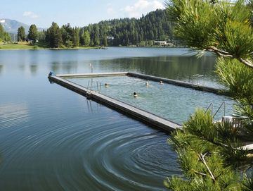 Das See-Bad im Turracher See ist im Sommerurlaub die perfekte Abkühlung