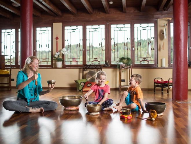 Yoga offers for children at the Hotel Hochschober at Lake Turracher See
