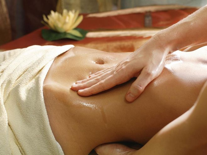 Therapists from India perform Ayurveda massages in the hotel Hochschober